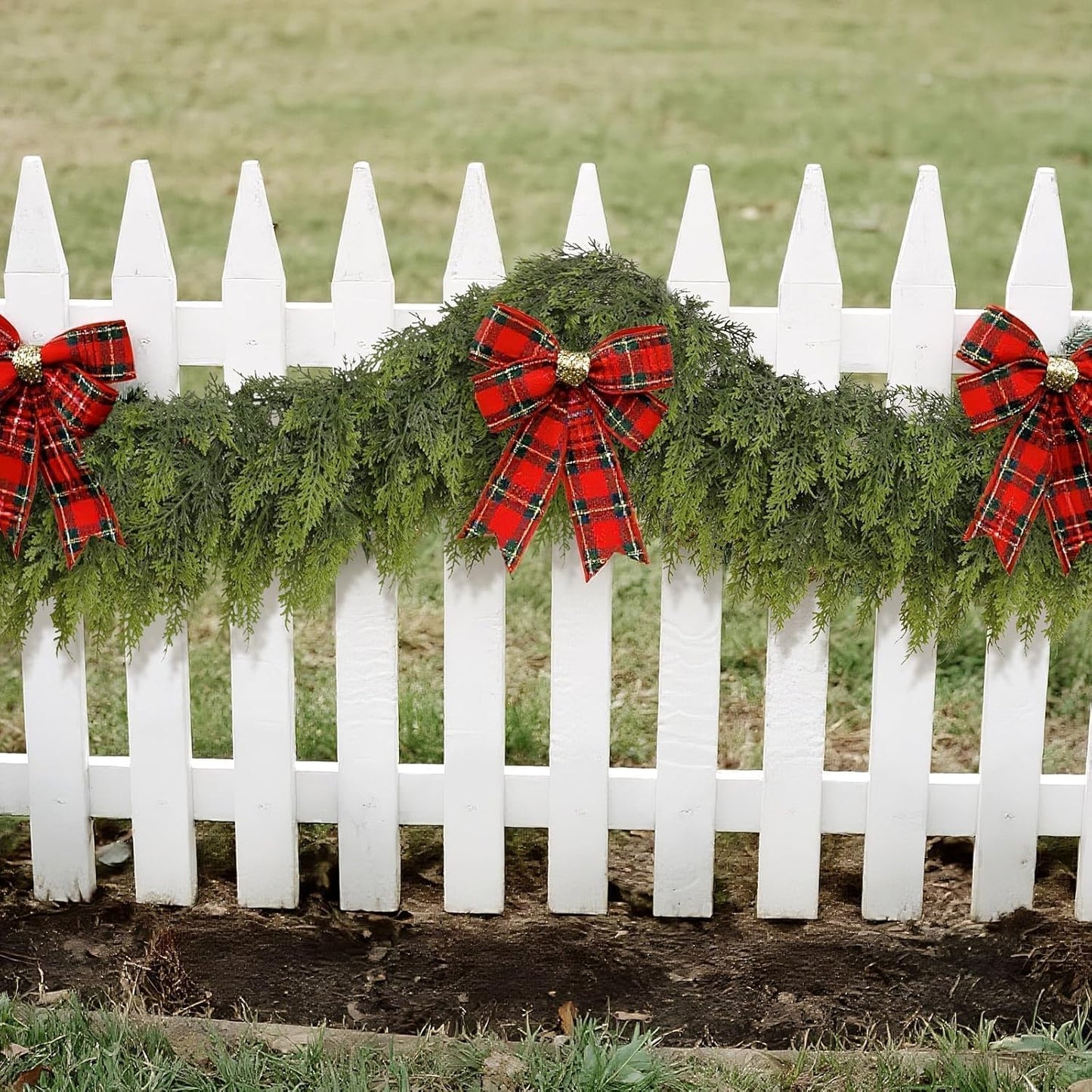 Lush Cedar Holiday Garland™