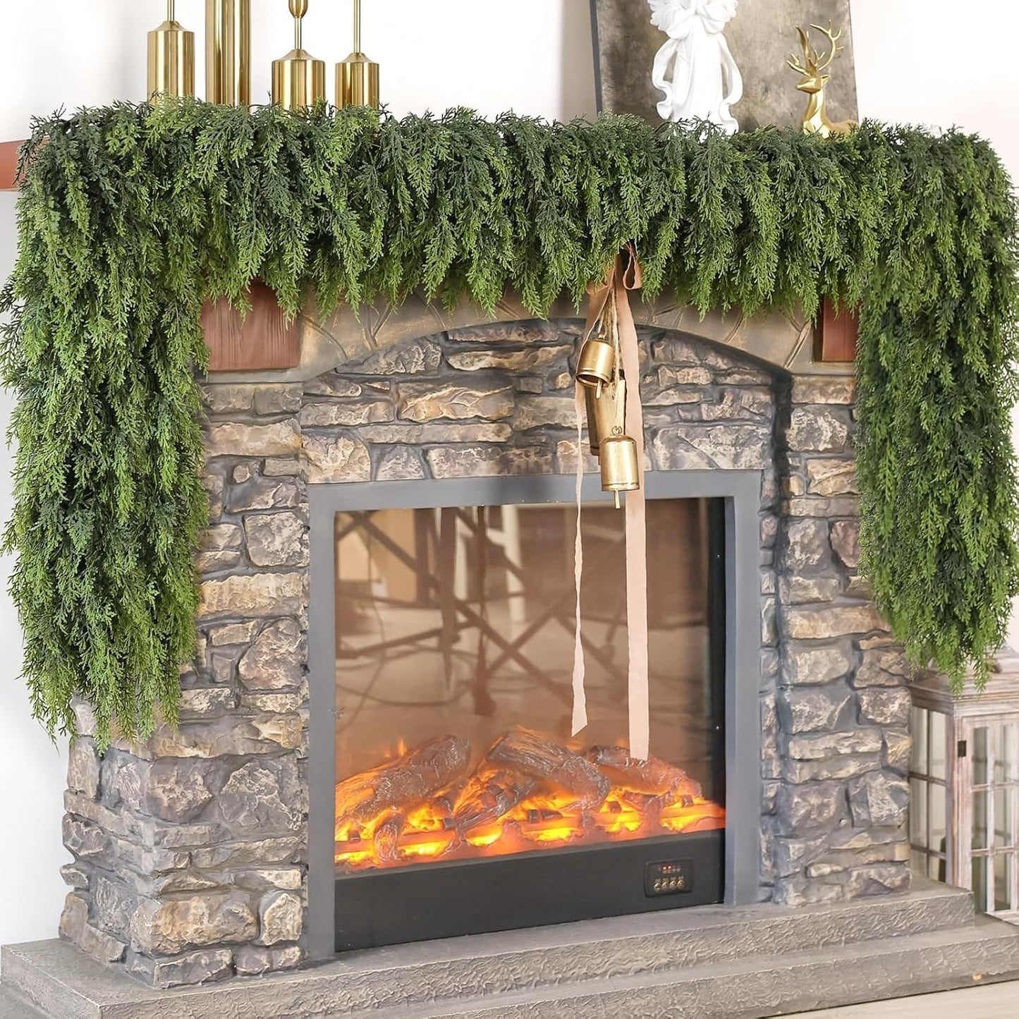 Lush Cedar Holiday Garland™