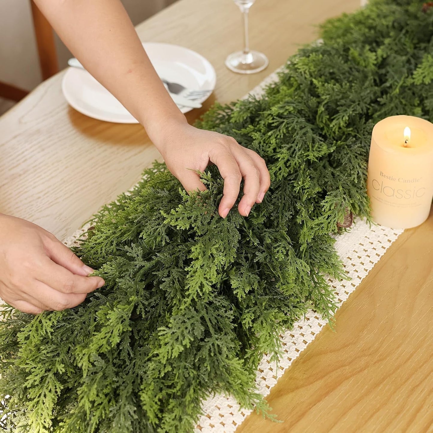 Lush Cedar Holiday Garland™
